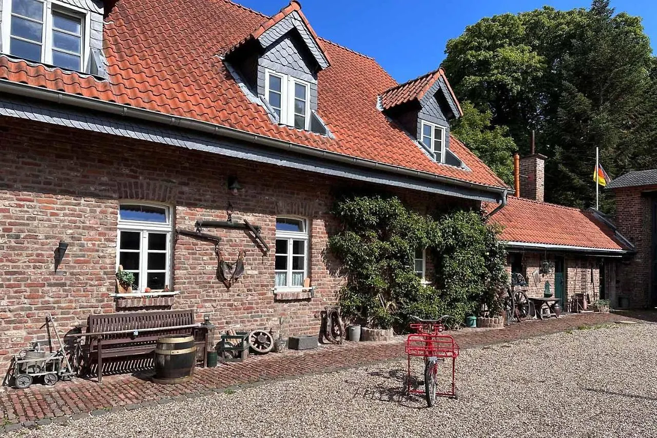 Nuessenberger Hof Apartments location